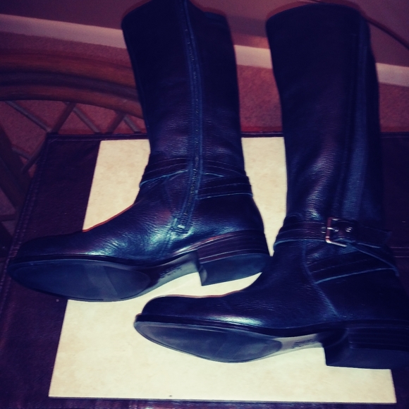 Naturalizer Boots, Size 4, Black - Picture 7 of 8